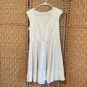Gianni Bini White, Silver, Lace Dress in Size M